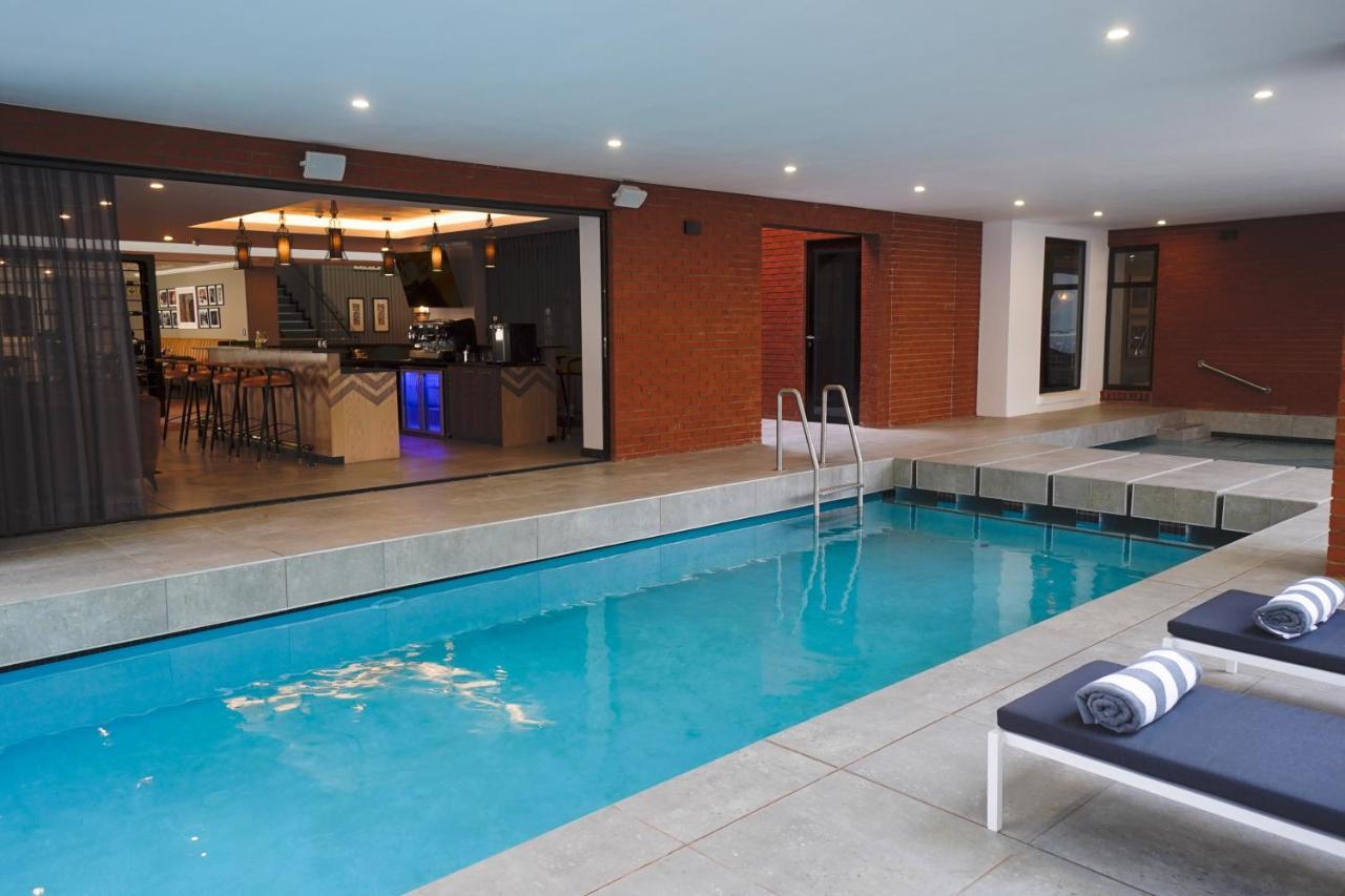 Hotel Sanctuary Mandela Johannesburg Esterno foto