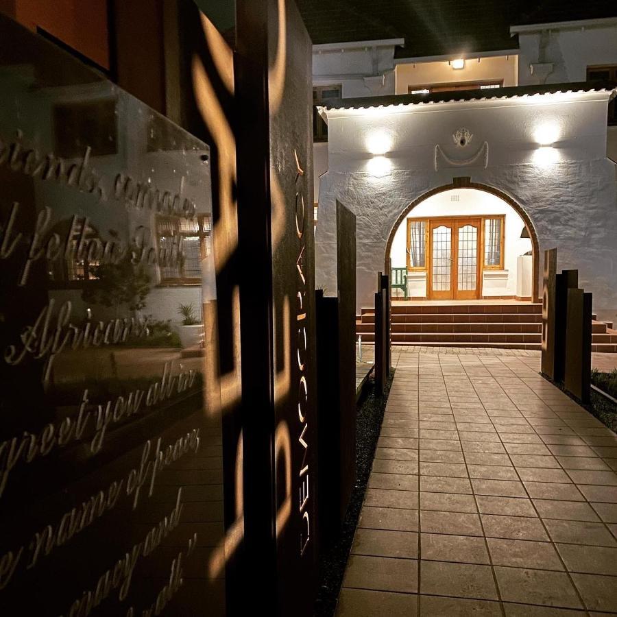 Hotel Sanctuary Mandela Johannesburg Esterno foto